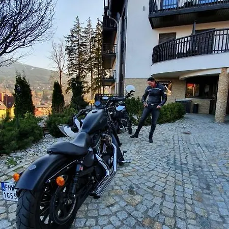 Panorama Gor - Centrum Miasta, Z Widokiem Na Szrenice *