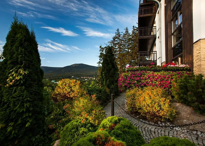 Panorama Gor - Centrum Miasta, Z Widokiem Na Szrenice